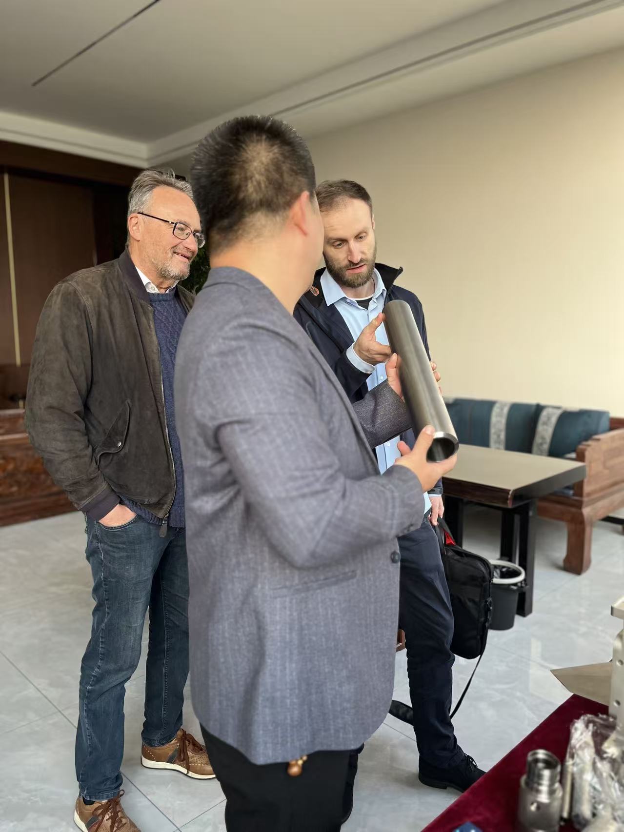 వావ్! జర్మన్ క్లయింట్లు మా కంపెనీలో 