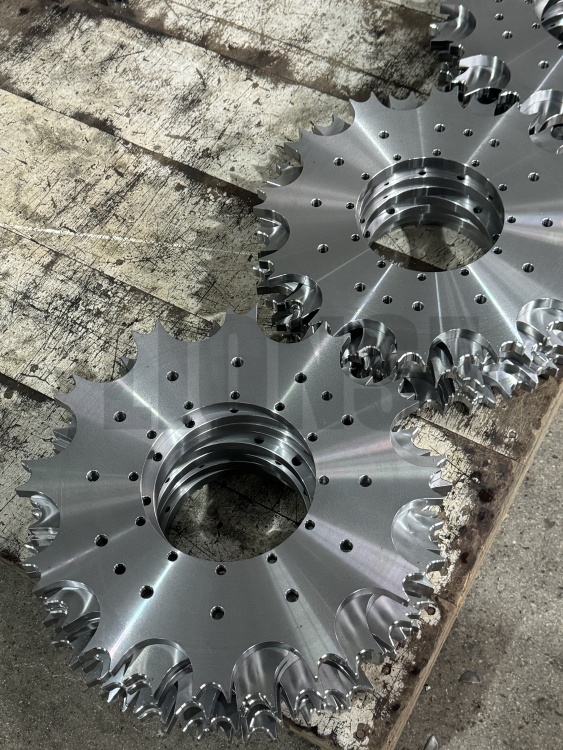 మెకానికల్ పరికరాలలో స్ప్రాకెట్ యొక్క ప్రధాన విధి ఏమిటి?