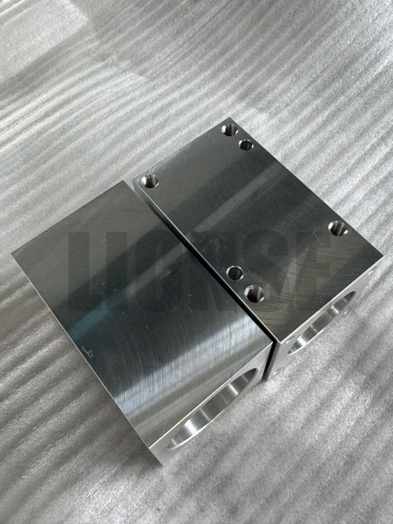 అల్యూమినియం ప్రాసెసింగ్ మెషిన్ టూల్స్ మరియు ఎక్విప్‌మెంట్ పార్ట్‌లకు ఎందుకు ప్రాధాన్యత ఇవ్వబడుతుంది?