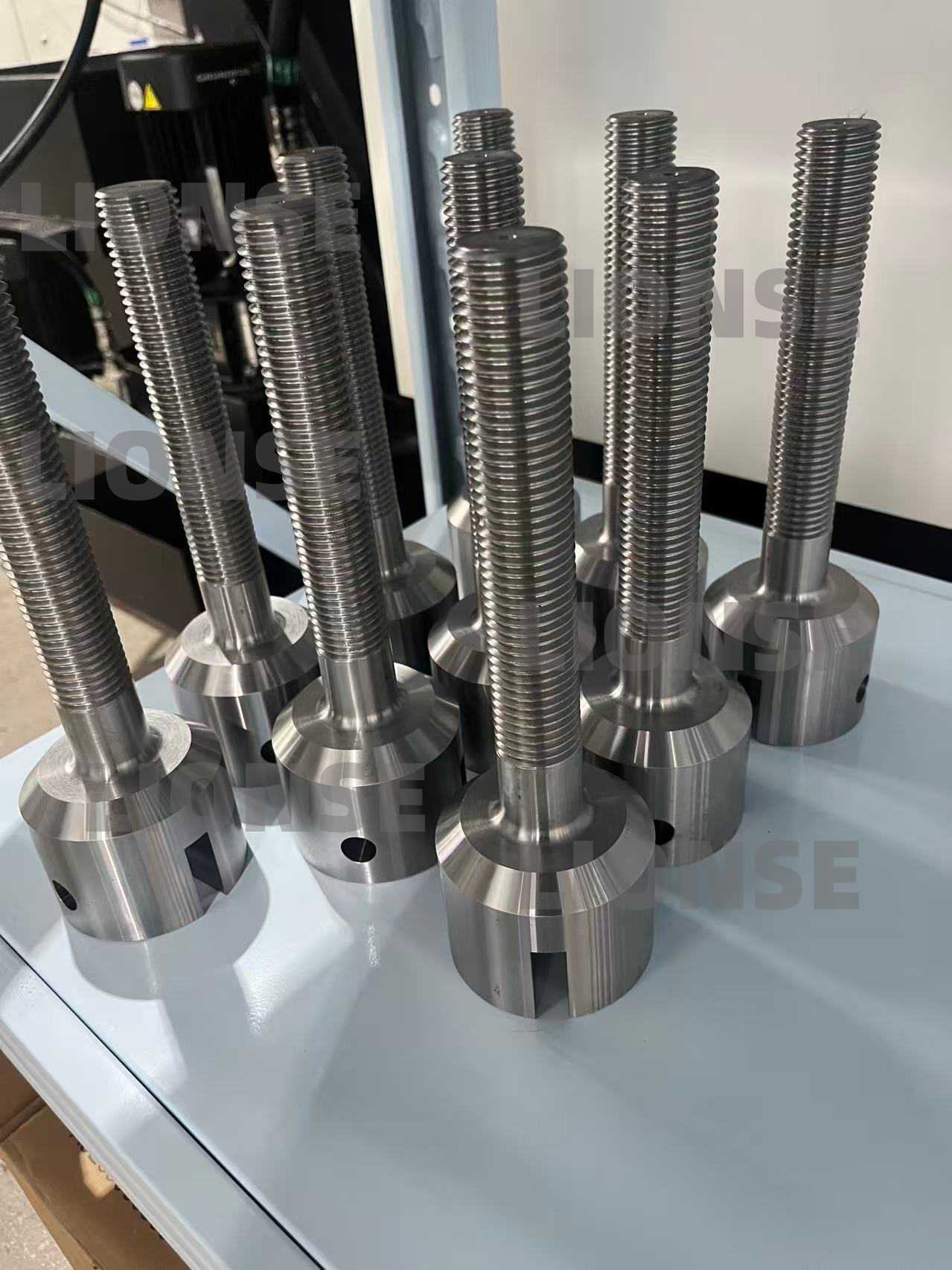 కస్టమ్ CNC మెషిన్డ్ చైన్ టెన్షనింగ్ బోల్ట్‌లు