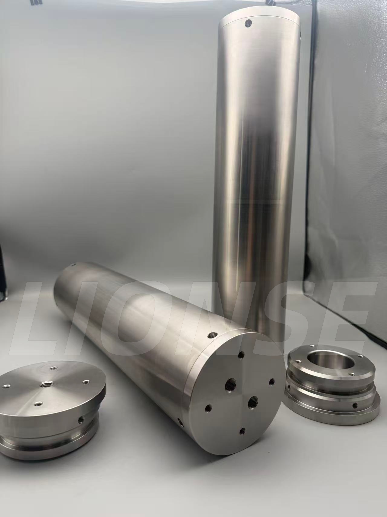 డీప్-సీ ఎక్స్‌ప్లోరేషన్ సోనార్ సిలిండర్ బాడీ కోసం SS316L సీల్డ్ కార్బిన్ భాగాలు